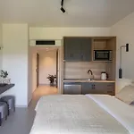 Aparthotel Enaria