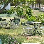 Aparthotel Enaria 3*